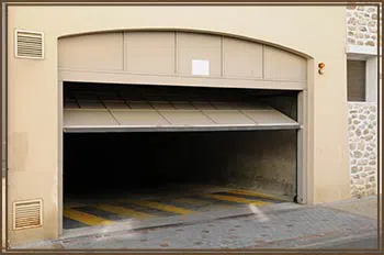 SOS Garage Doors San Antonio, TX 210-245-5642 - abt-cont-gr-02m